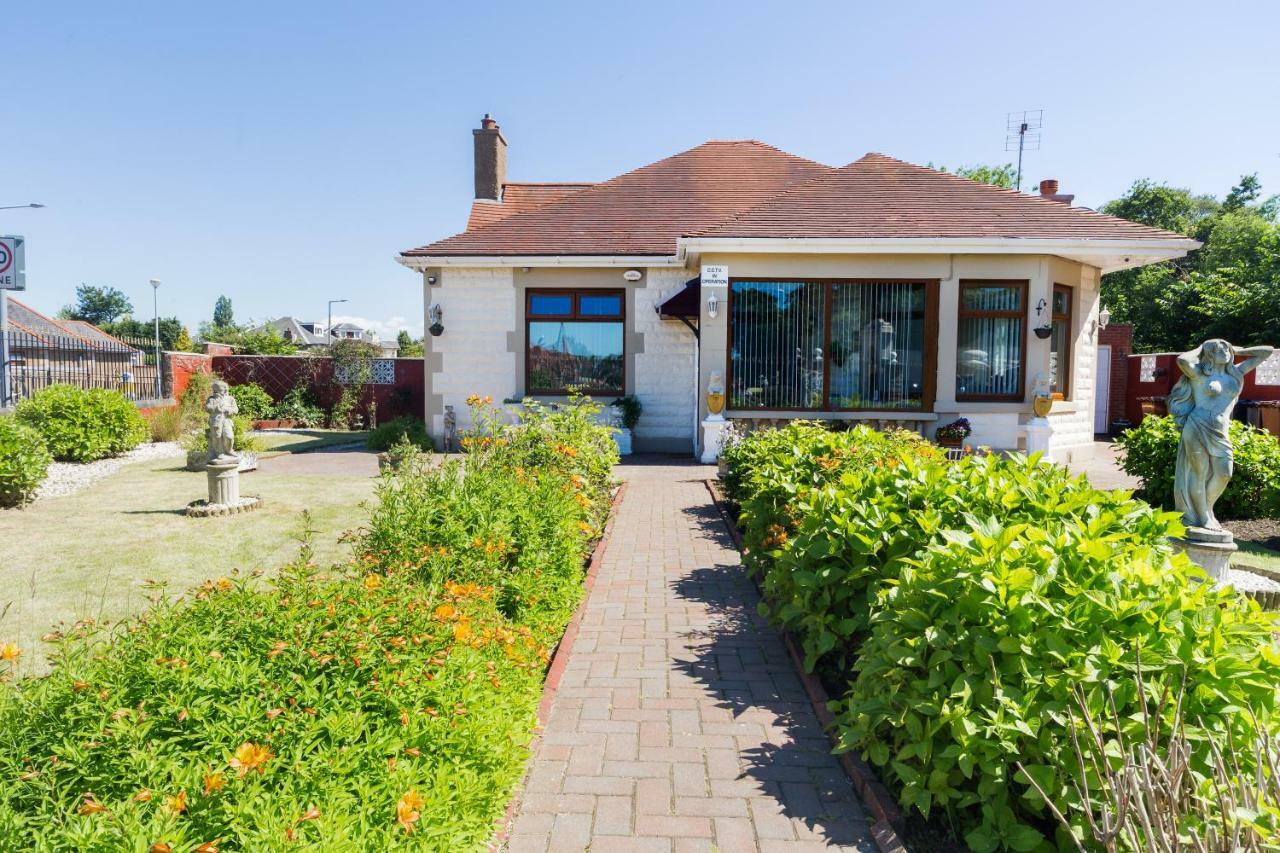 Wee White House Bed & Breakfast Единбург Екстериор снимка